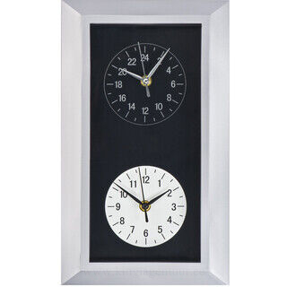 Wall clock with 2 clockworks